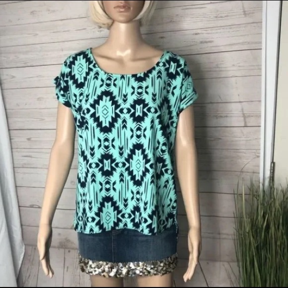 Pink Rose patterned short sleeve tee - Picture 1 of 4